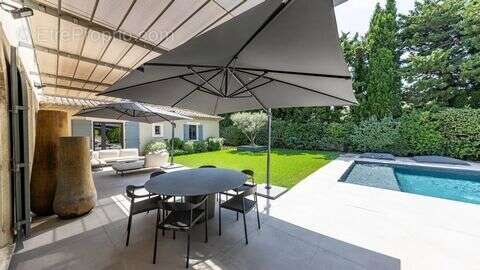 Maison à MAUSSANE-LES-ALPILLES