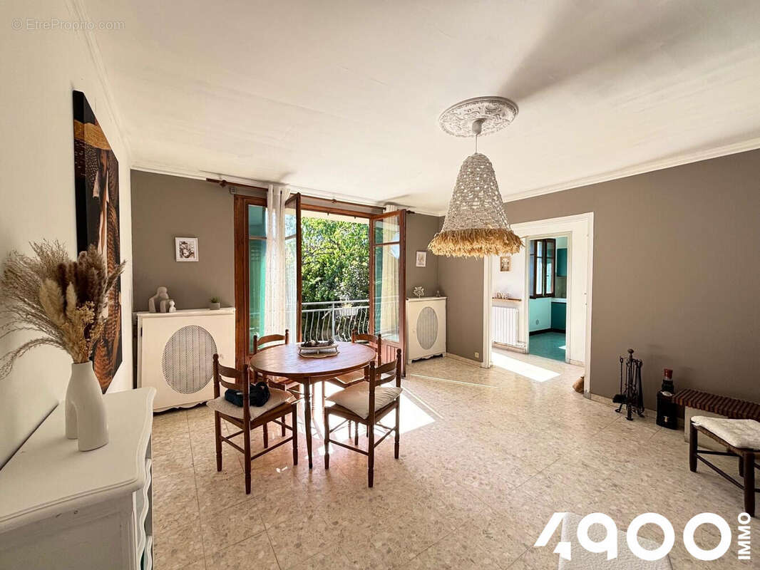 Maison à RIS-ORANGIS