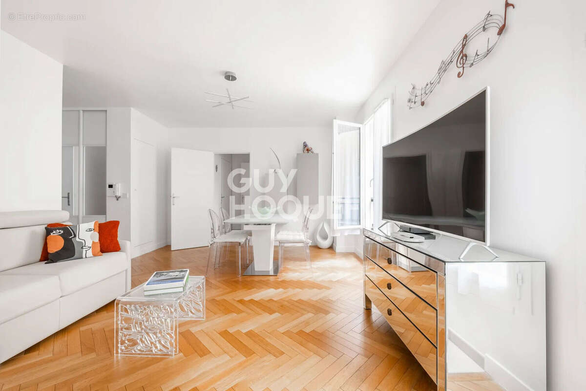 Appartement à NOGENT-SUR-MARNE