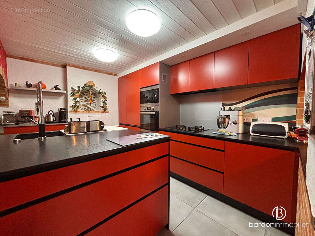 Maison à SAINT-CHRISTOPHE-DU-LIGNERON