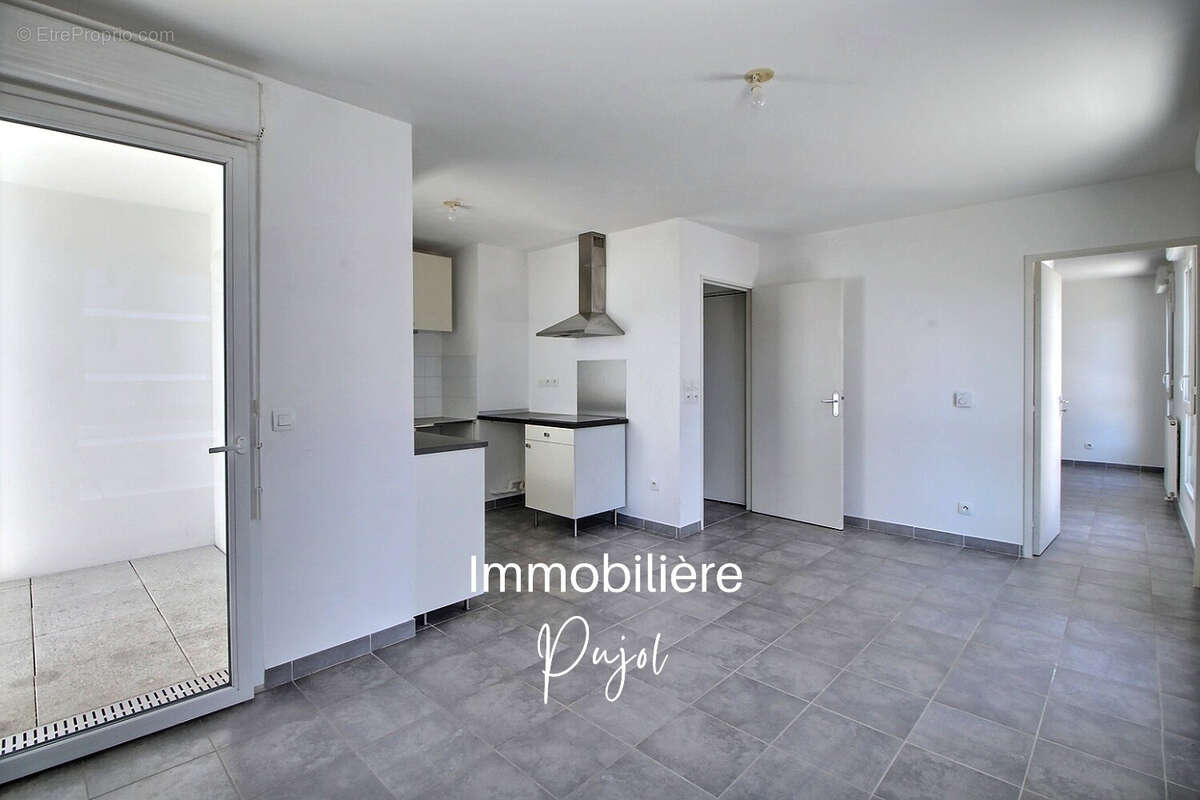 Appartement à MARSEILLE-2E