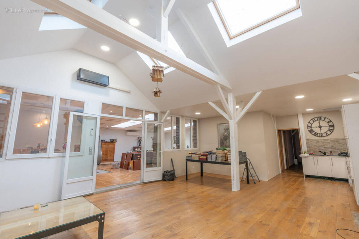 Photo 1 - Maison à SAINTE-SAVINE