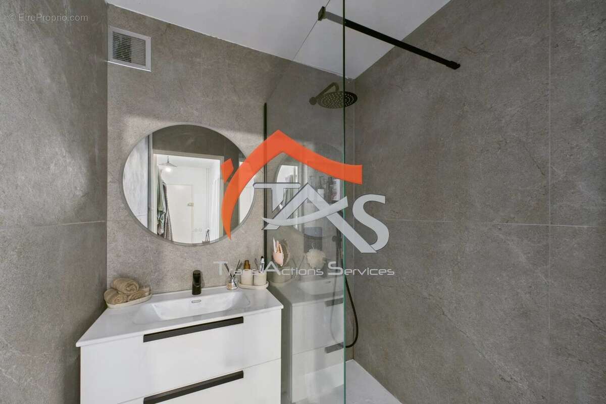 Appartement à SAINT-ETIENNE