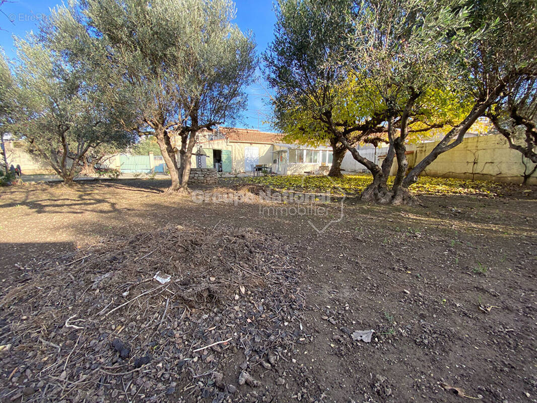 Maison à CHATEAURENARD