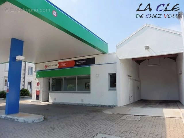 Commerce à COULONGES-SUR-L&#039;AUTIZE