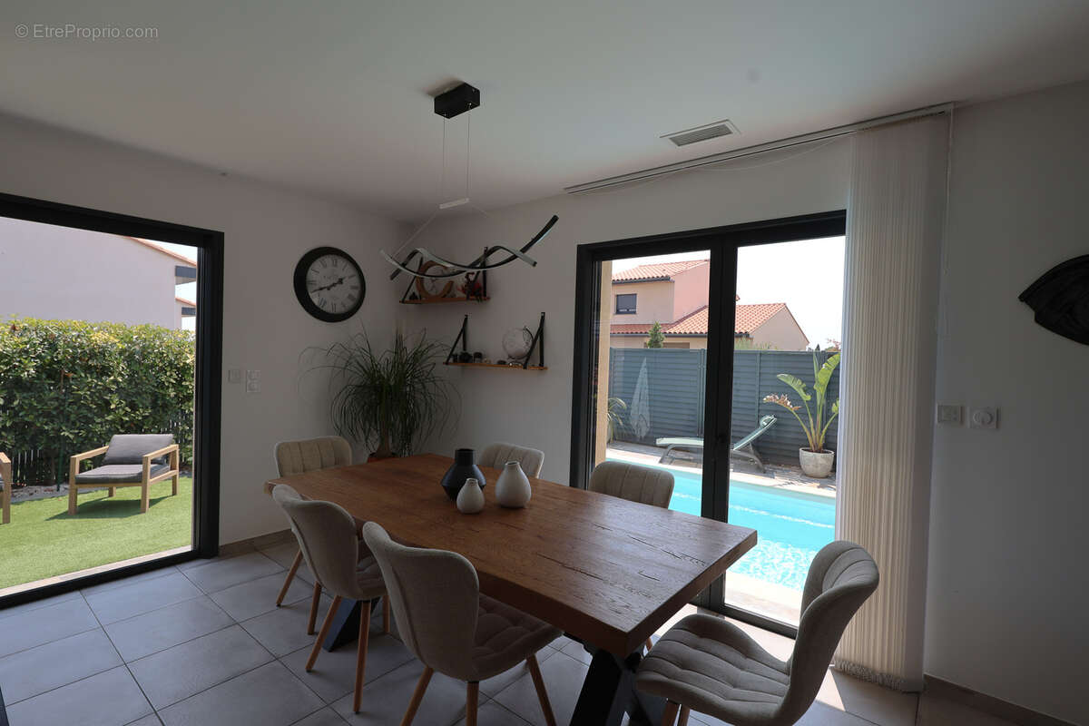 Villa t4 de qualité récente avec garage et piscine - dpe a - photo 3