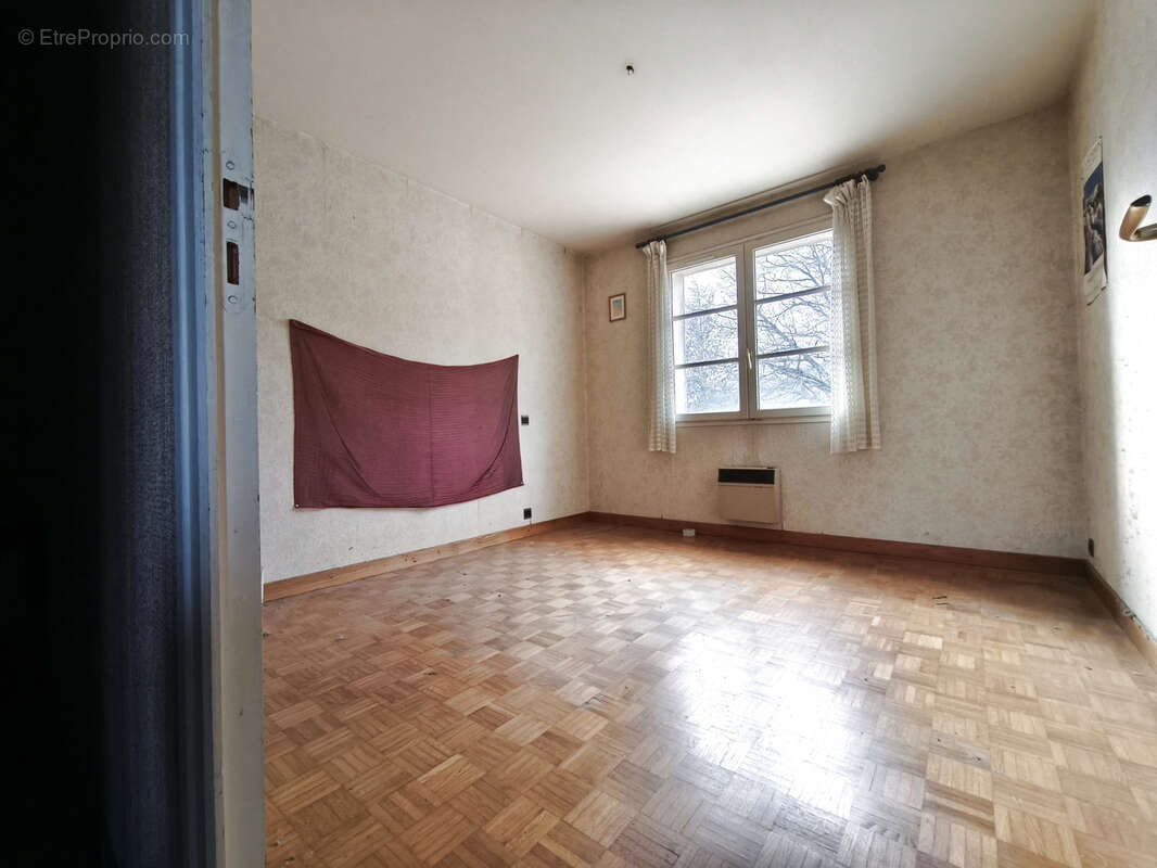 Maison à LA VOULTE-SUR-RHONE