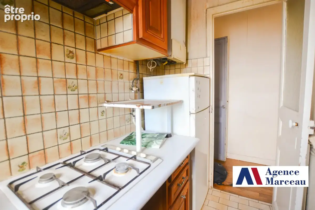 3 pièces de 45m2 avec balcon au dernier étage à Courbevoie Marceau - photo 10