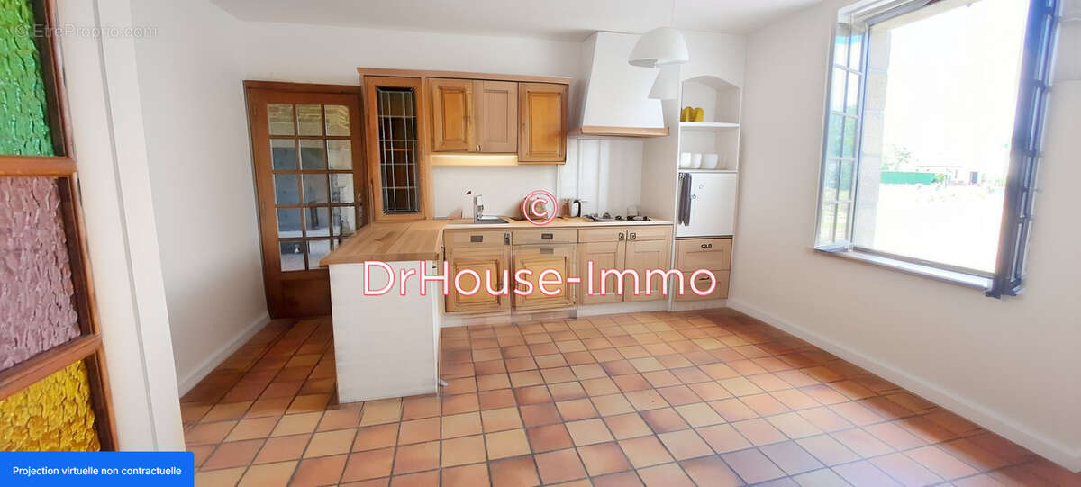 Maison à SAINT-HILAIRE-DU-HARCOUET