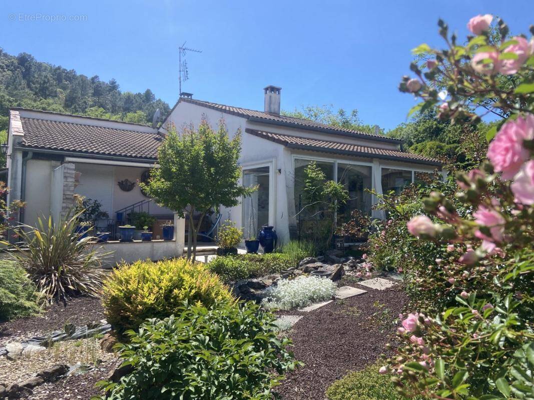 Maison à MOLIERES-SUR-CEZE