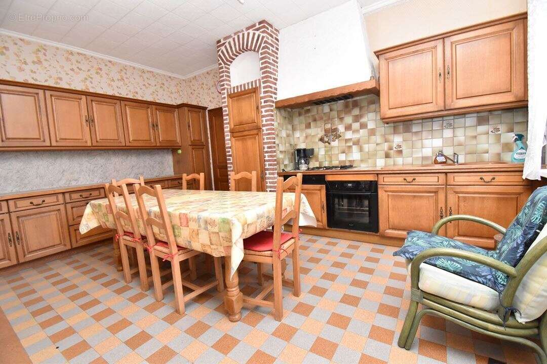 Maison à FONTAINE-AU-PIRE