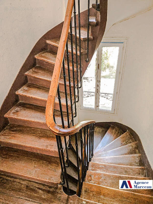 Appartement à COURBEVOIE