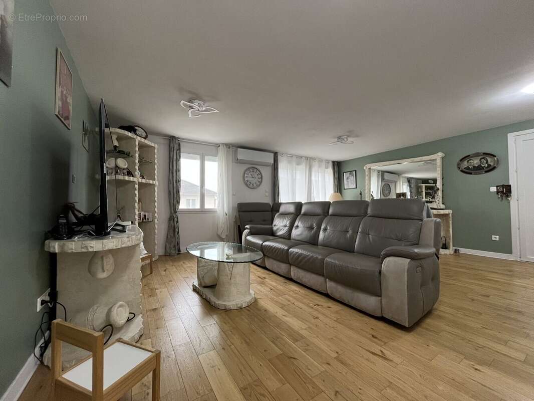 Maison à SAINT-APOLLINAIRE