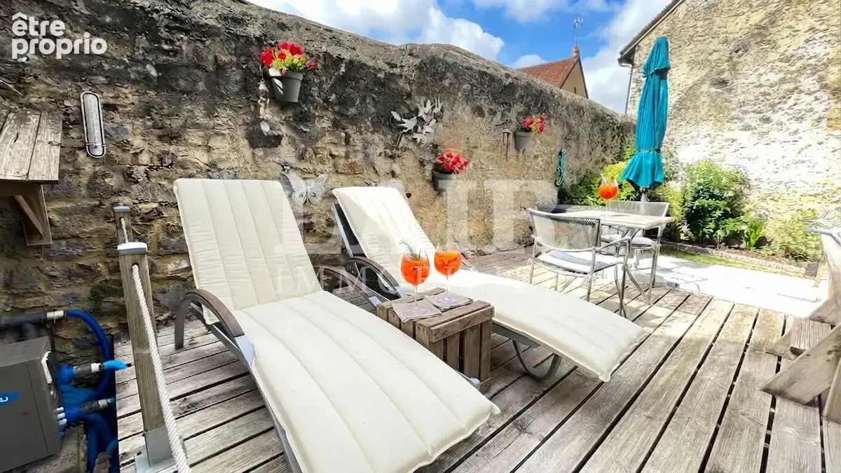 Maison ancienne de charme avec jardin, piscine et garage - Fresnay-sur-Sarthe - photo 18