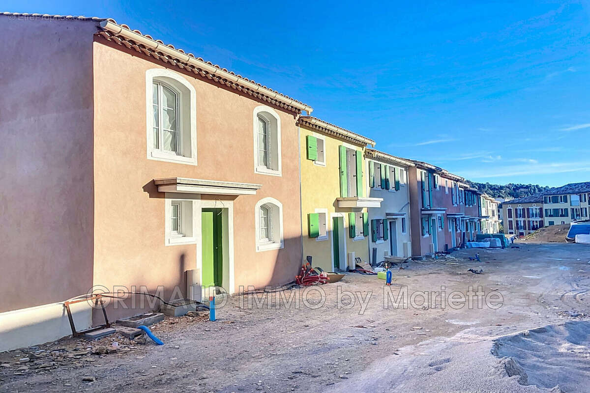 Maison à LA GARDE-FREINET