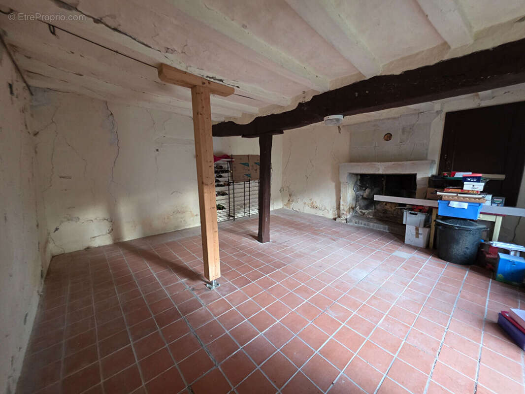 Maison à TOURNON-SAINT-PIERRE