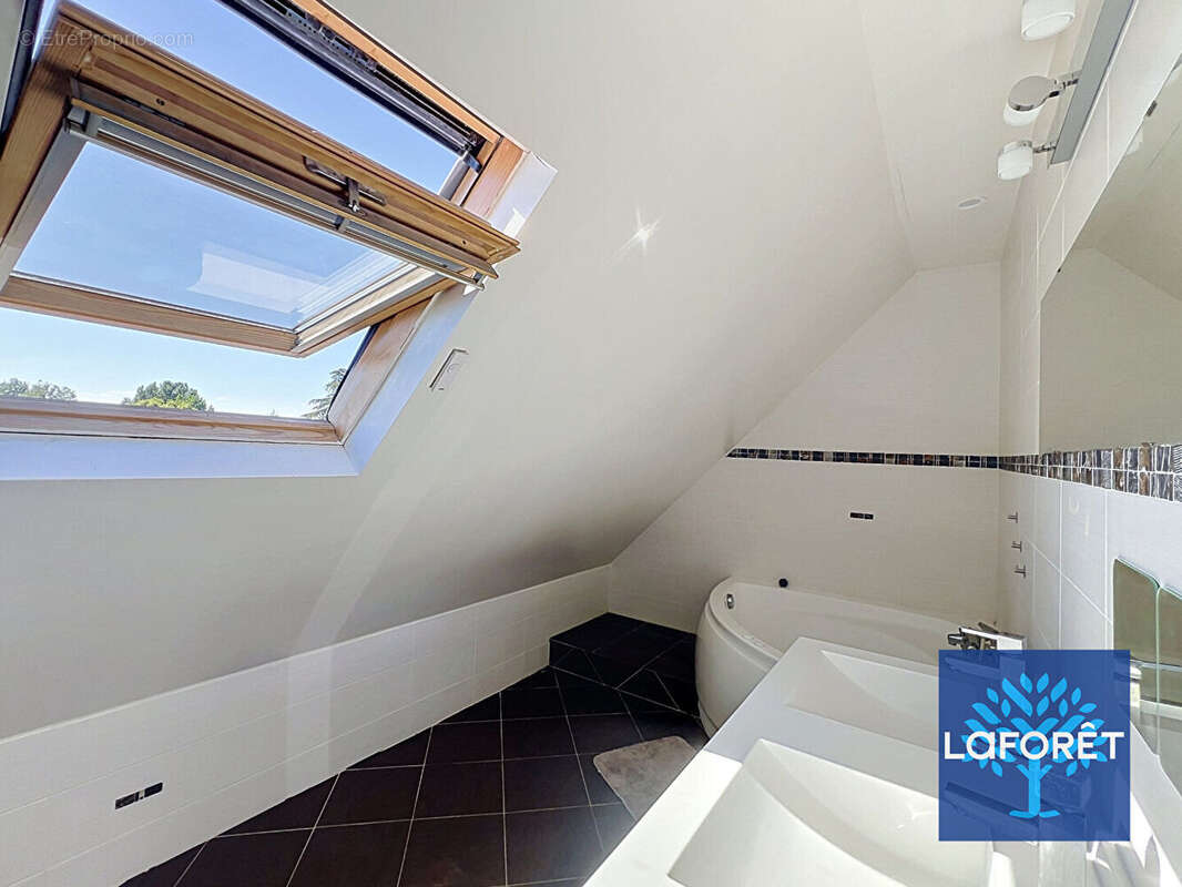 Maison Guigneville Sur Essonne 7 pièce(s) 155 m2 - 1110 m² - photo 16