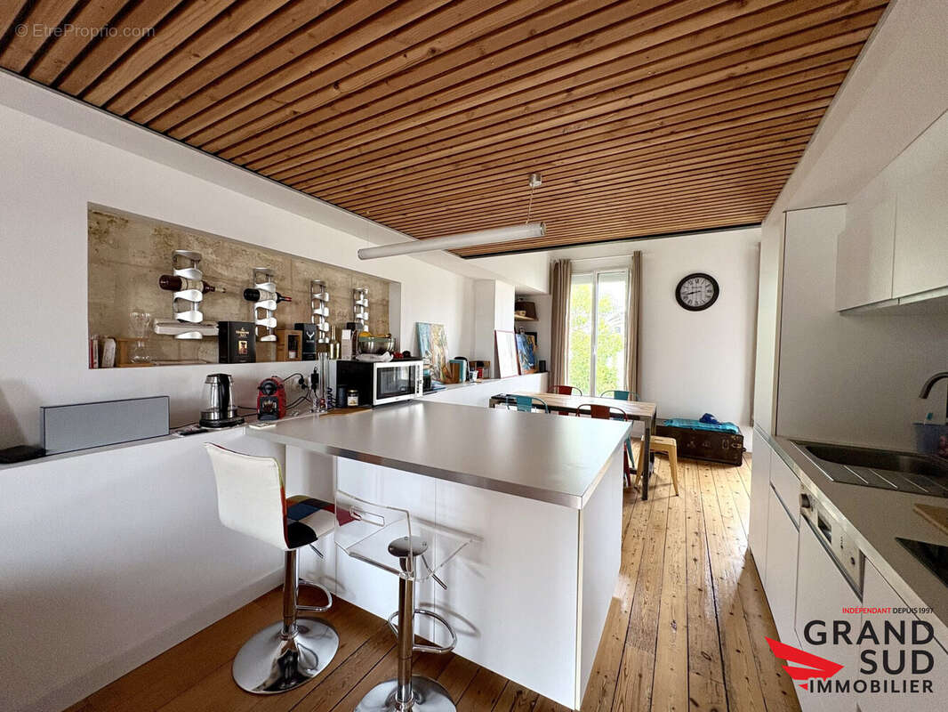 Appartement à BORDEAUX