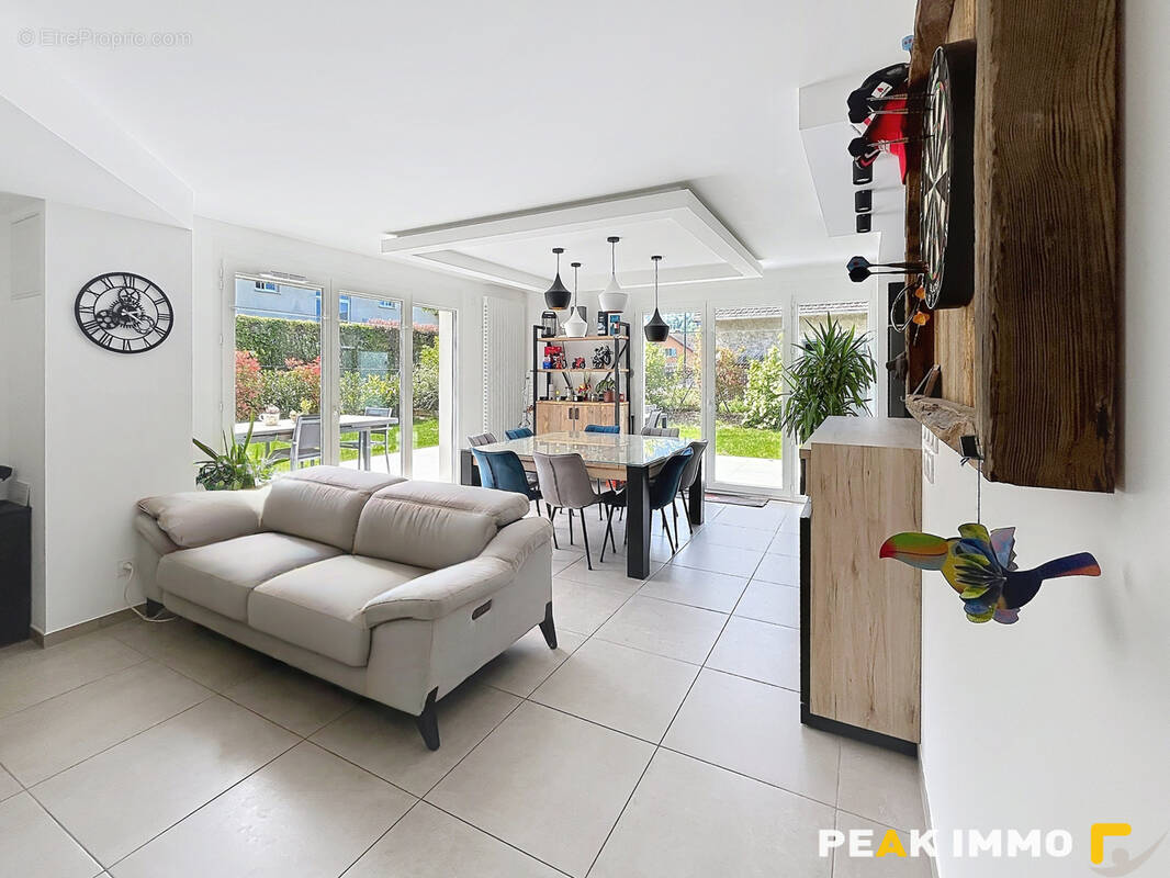 Appartement à DOUSSARD