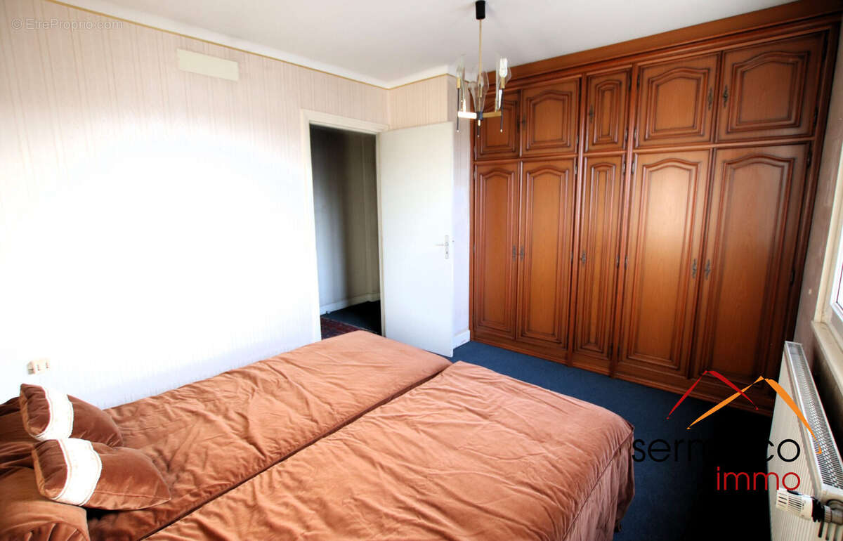 chambre 1 - Appartement à SARREGUEMINES