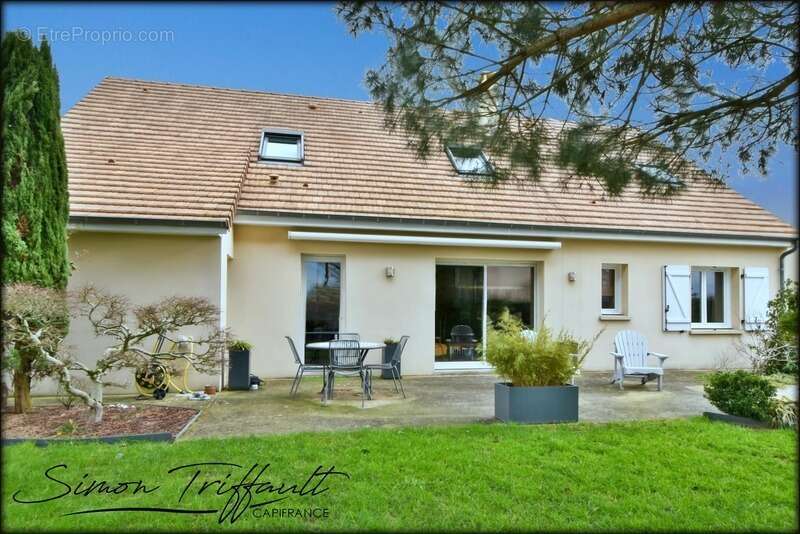 Maison à MONTFORT-LE-GESNOIS