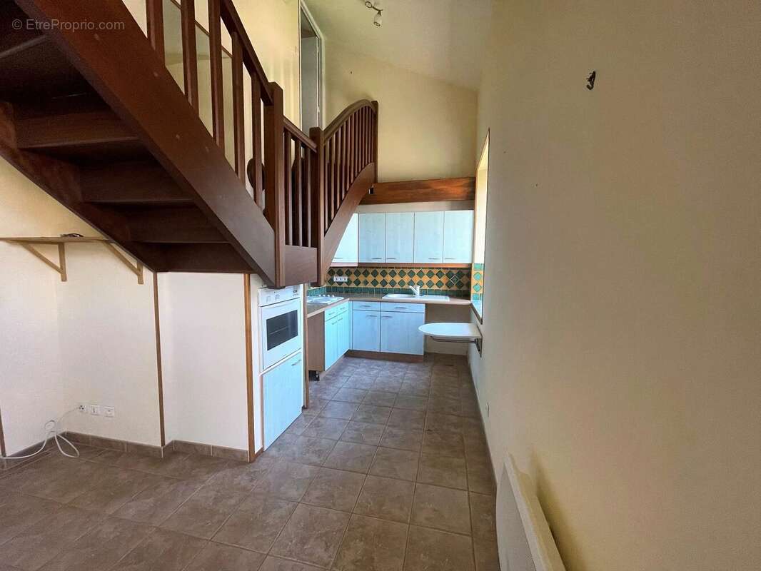 Appartement à LA REDORTE