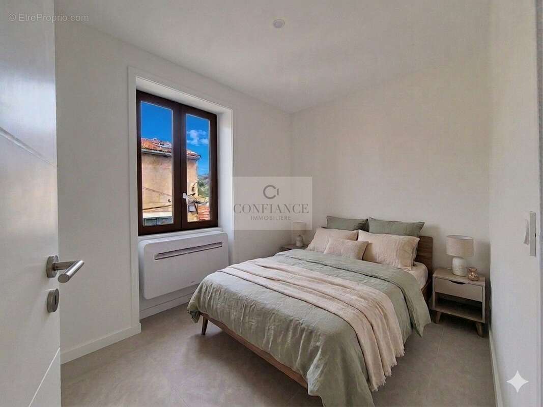 Appartement à LA TURBIE