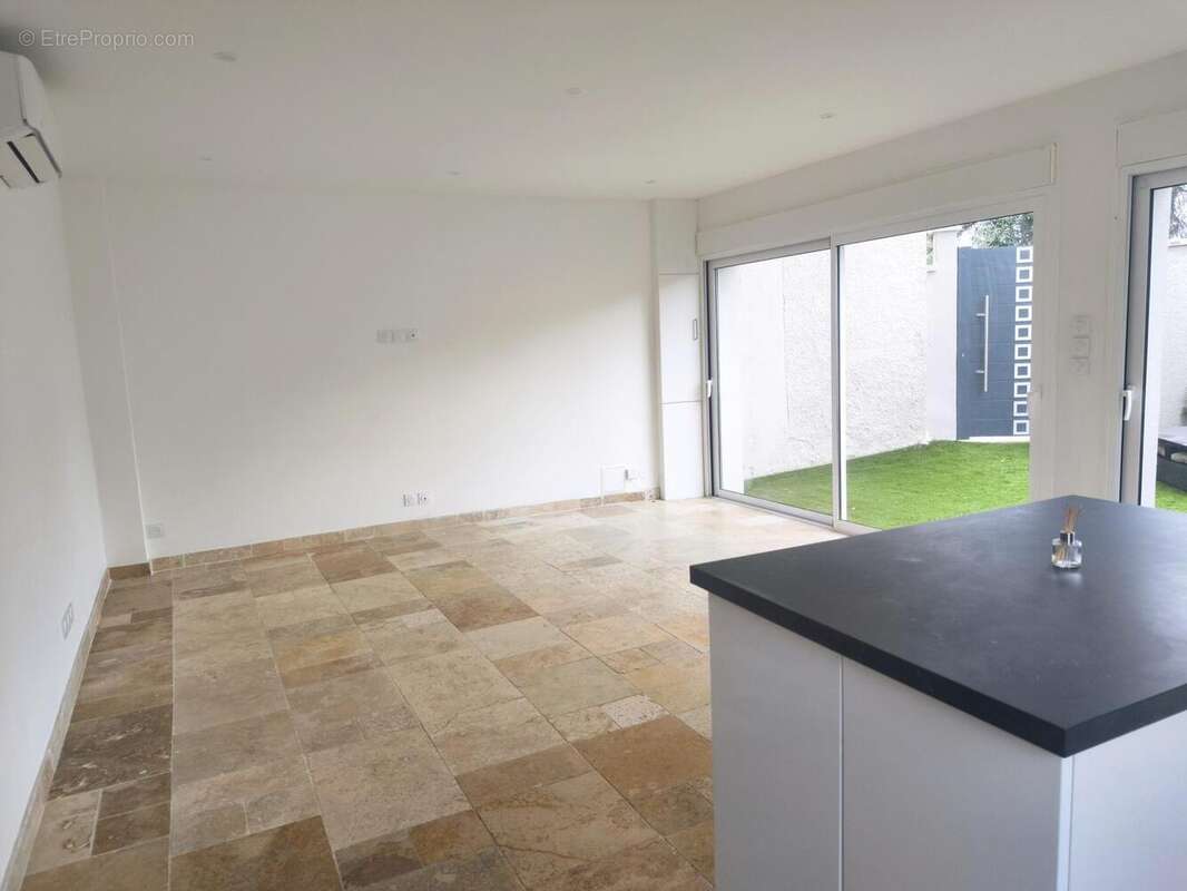 Photo 3 - Maison à RILLIEUX-LA-PAPE