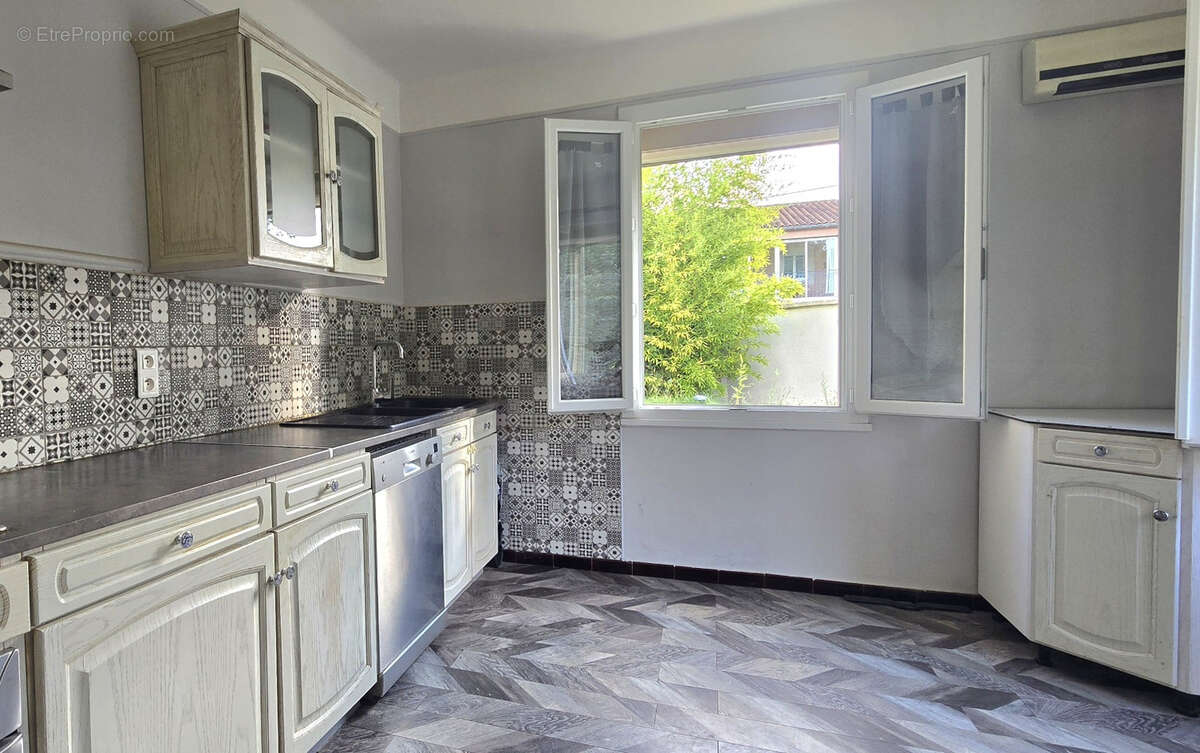 Maison à CAUMONT-SUR-DURANCE