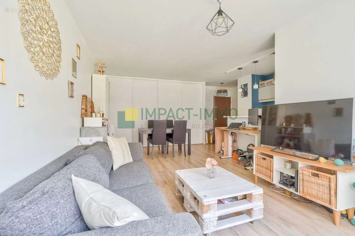 Appartement à CLICHY