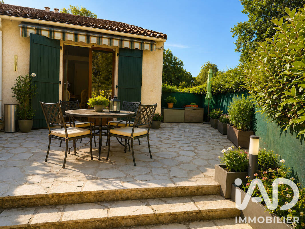 Photo 1 - Maison à TOURRETTES