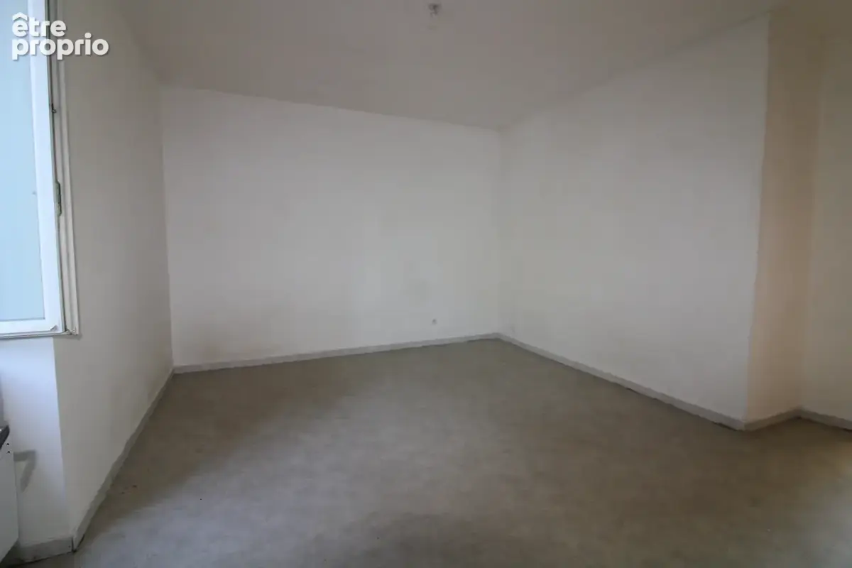 IMMEUBLE d'un total de 525 m2. - photo 13