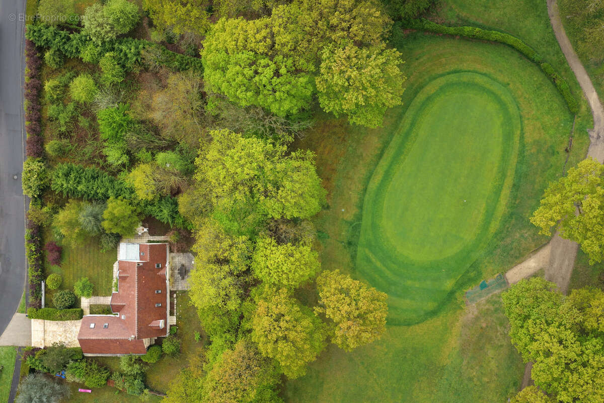 Maison à FORGES-LES-BAINS
