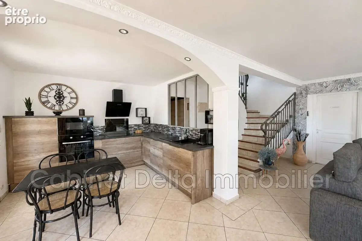 Maison 5 pièces 105 m² à vendre à Sanary-Sur-Mer (83110) - photo 5