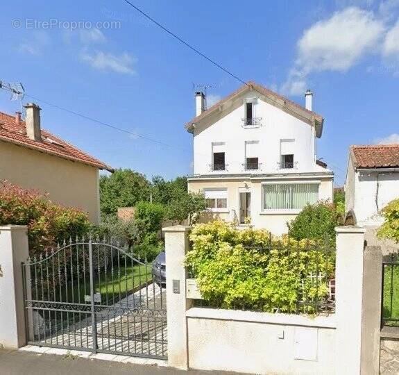 Maison à VITRY-SUR-SEINE