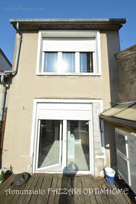 Exclusivité – immeuble de rapport avec local commercial et appartement t3 à montmédy (55600) - photo 2