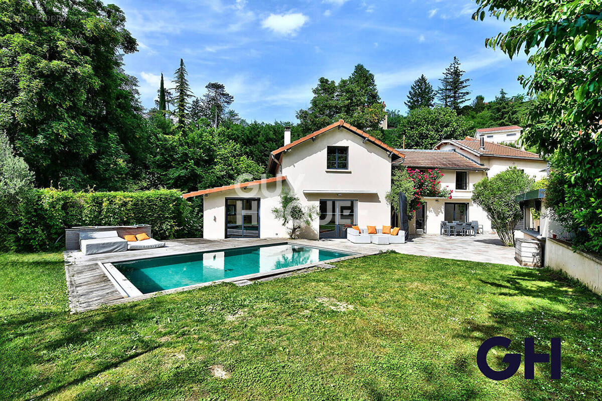 Maison à CALUIRE-ET-CUIRE