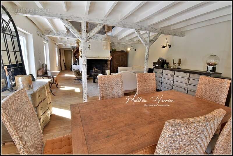 Maison à SYLVAINS-LES-MOULINS