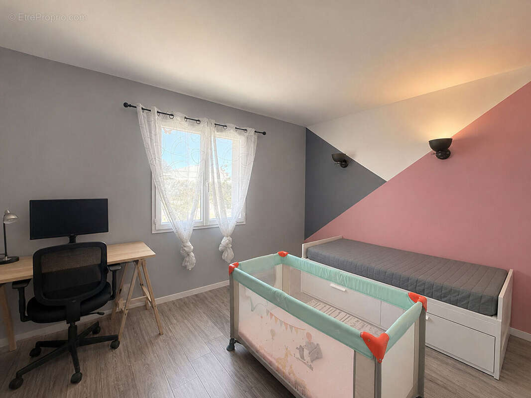 Cauzac - Maison contemporaine de plain-pied dans un cadre privilégié - photo 8