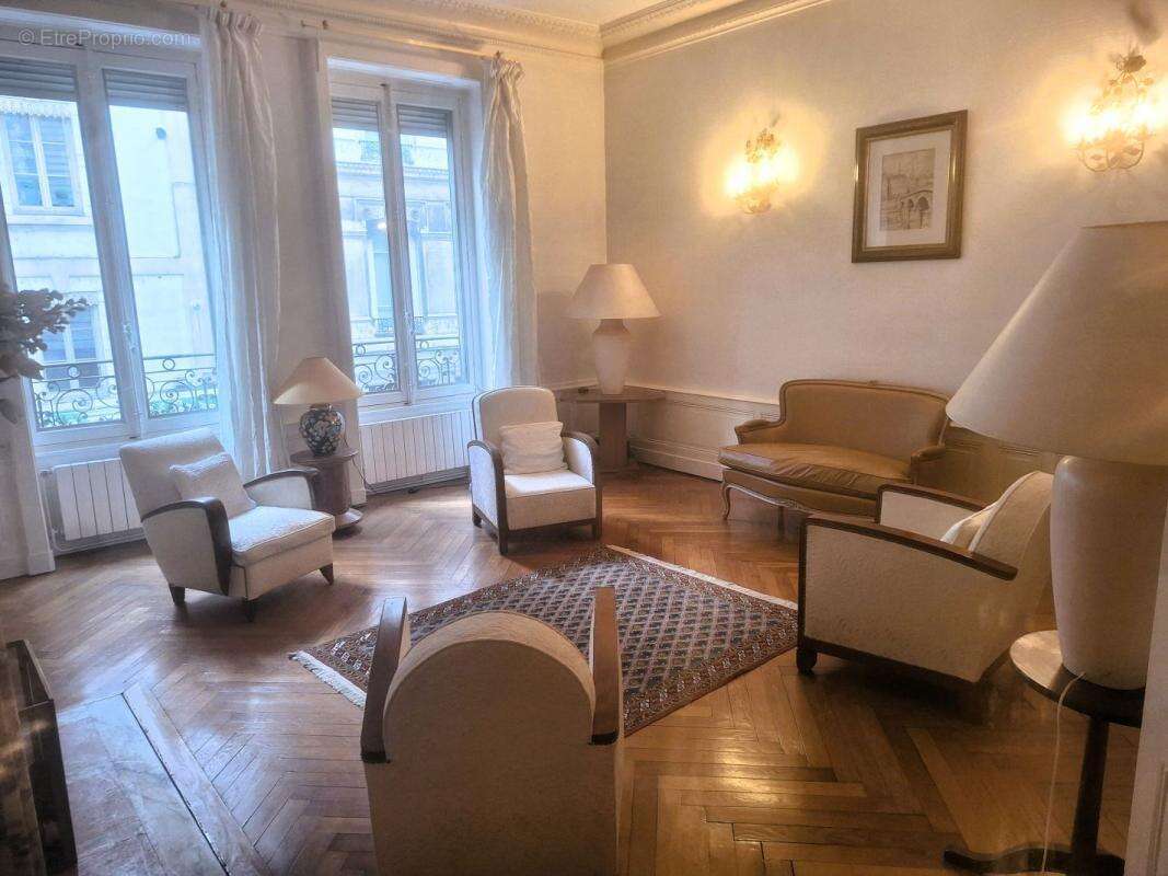 Appartement à LYON-6E