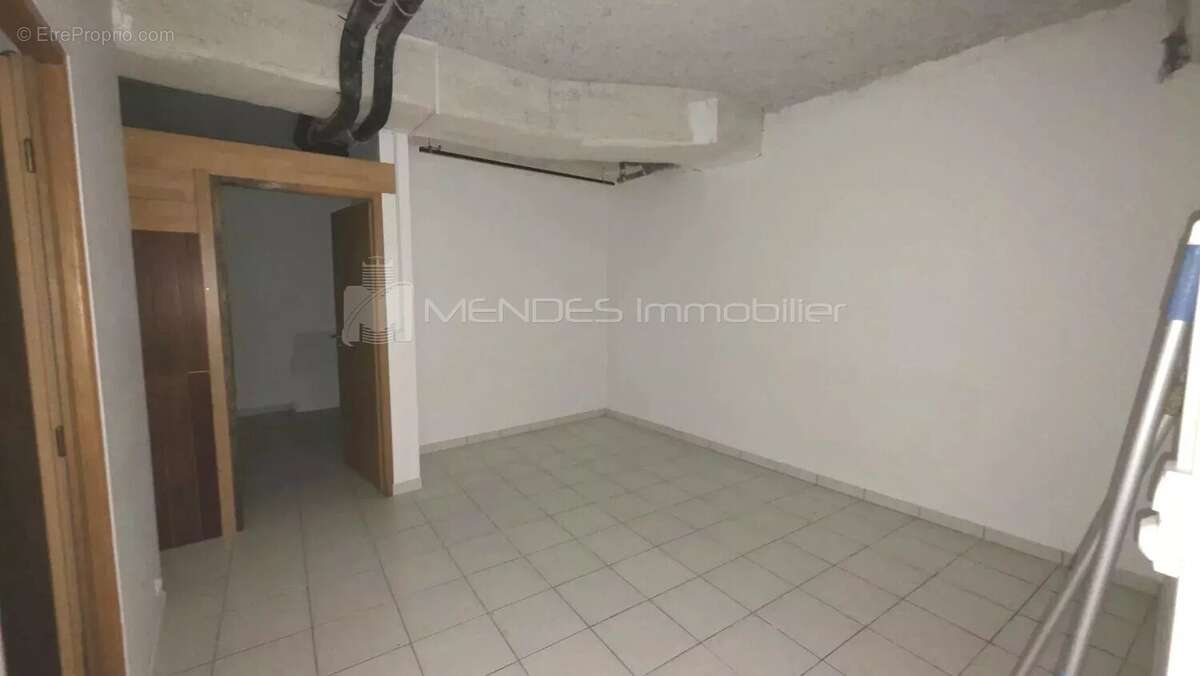 Murs commerciaux frontiere monaco - photo 8