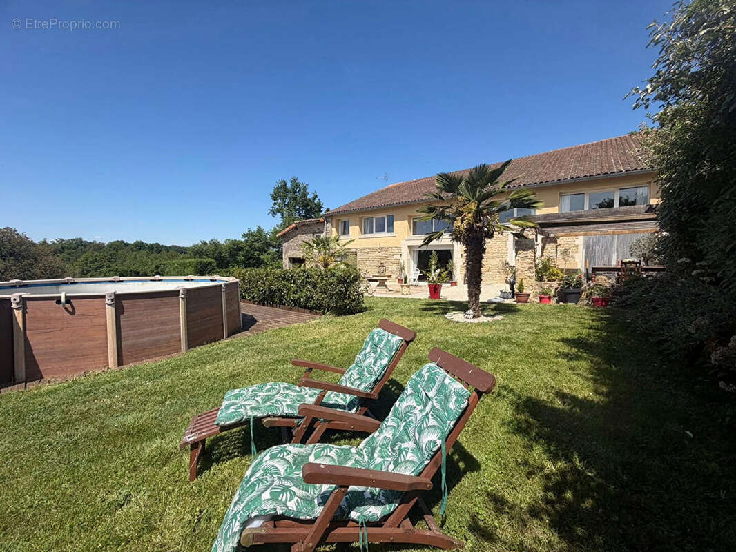 Maison à MAUPREVOIR