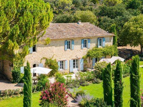 Maison à MENERBES
