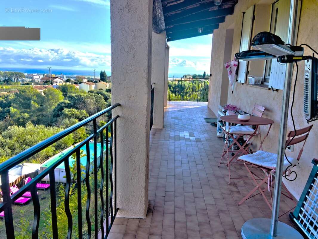 Maison à SAINT-LAURENT-DU-VAR