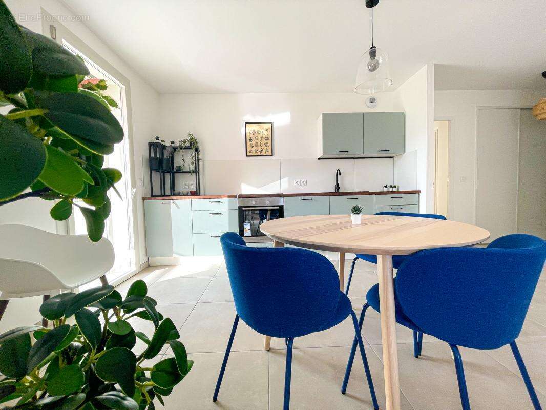 Appartement à MEYLAN