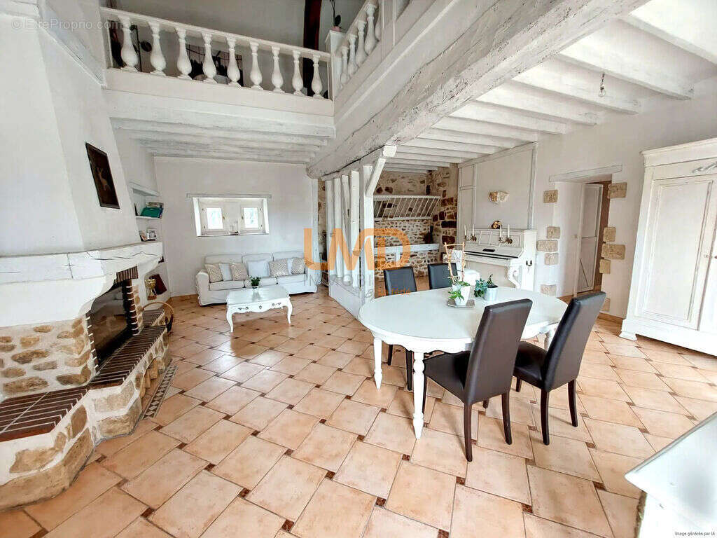 Maison à DONNEMARIE-DONTILLY