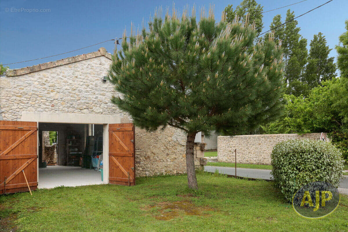 Maison à CIVRAC-EN-MEDOC