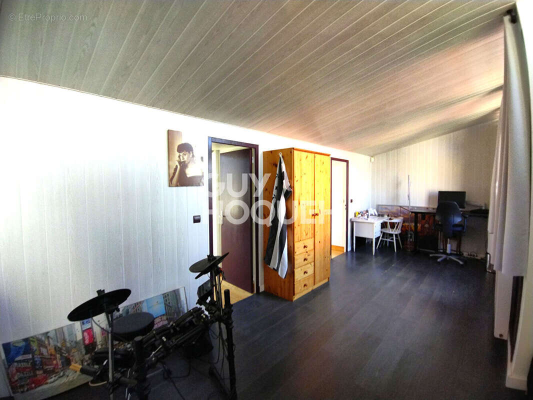 Maison à L'HAY-LES-ROSES