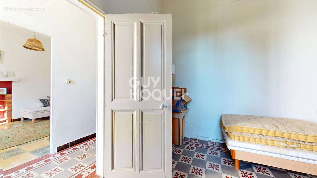 Maison à L&#039;ISLE-SUR-LA-SORGUE