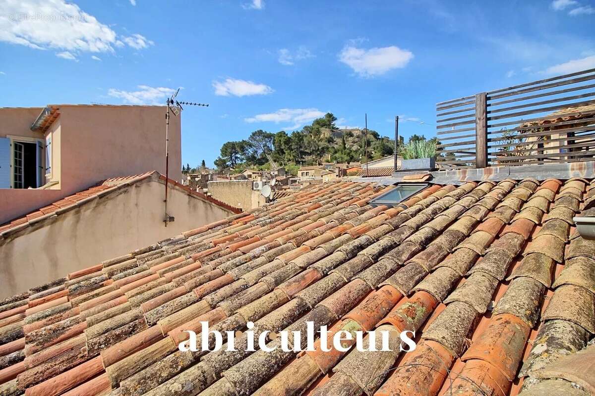 Appartement à ROGNES